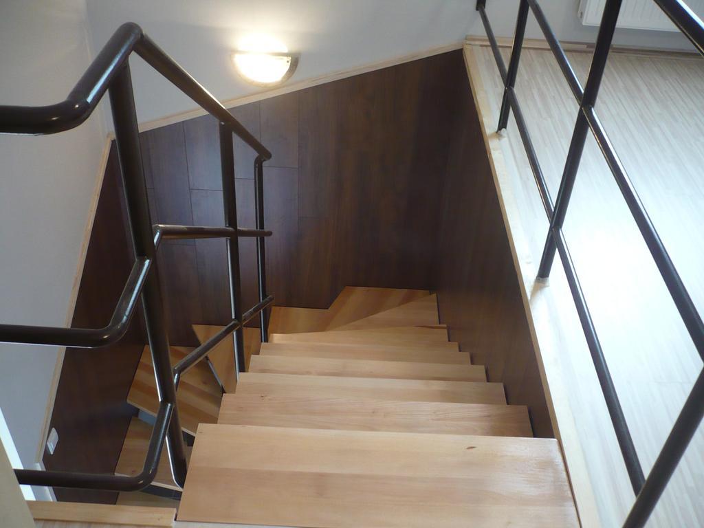 Eszter Apartmanhaz Hajdúszoboszló Zewnętrze zdjęcie